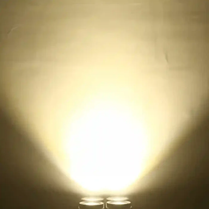 Blinder LED COB 4×100W blanc chaud froid allumé