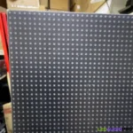 Gros plan sur un module LED Unilumin UGNⅡ P2.6, pas de pixel de 2,604 mm et face lampe protégée