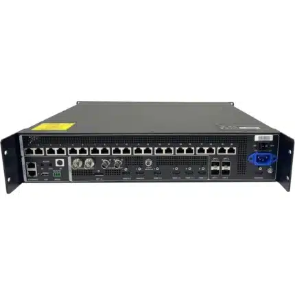 Face arrière du NovaStar VX2000 Pro : 20 ports Gigabit Ethernet, 4 ports fibre optique OPT, DisplayPort 1.2, HDMI 2.0 et 12G-SDI