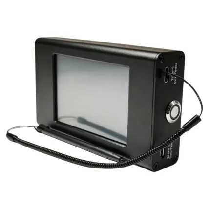 Contrôleur RDM DMX MGT-2002 de trois quarts, écran tactile 3,5 pouces et port USB-C - LED Audio Pro Maroc