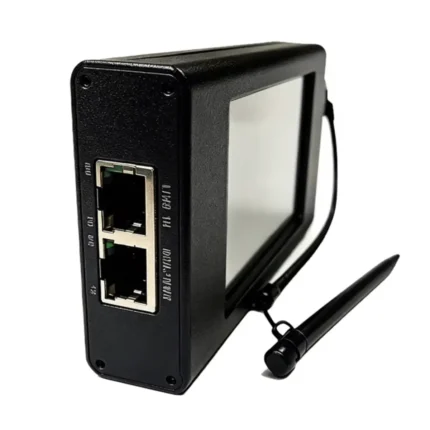 Ports RJ45 d'entrée et de sortie DMX du contrôleur RDM MGT-2002, avec stylet tactile